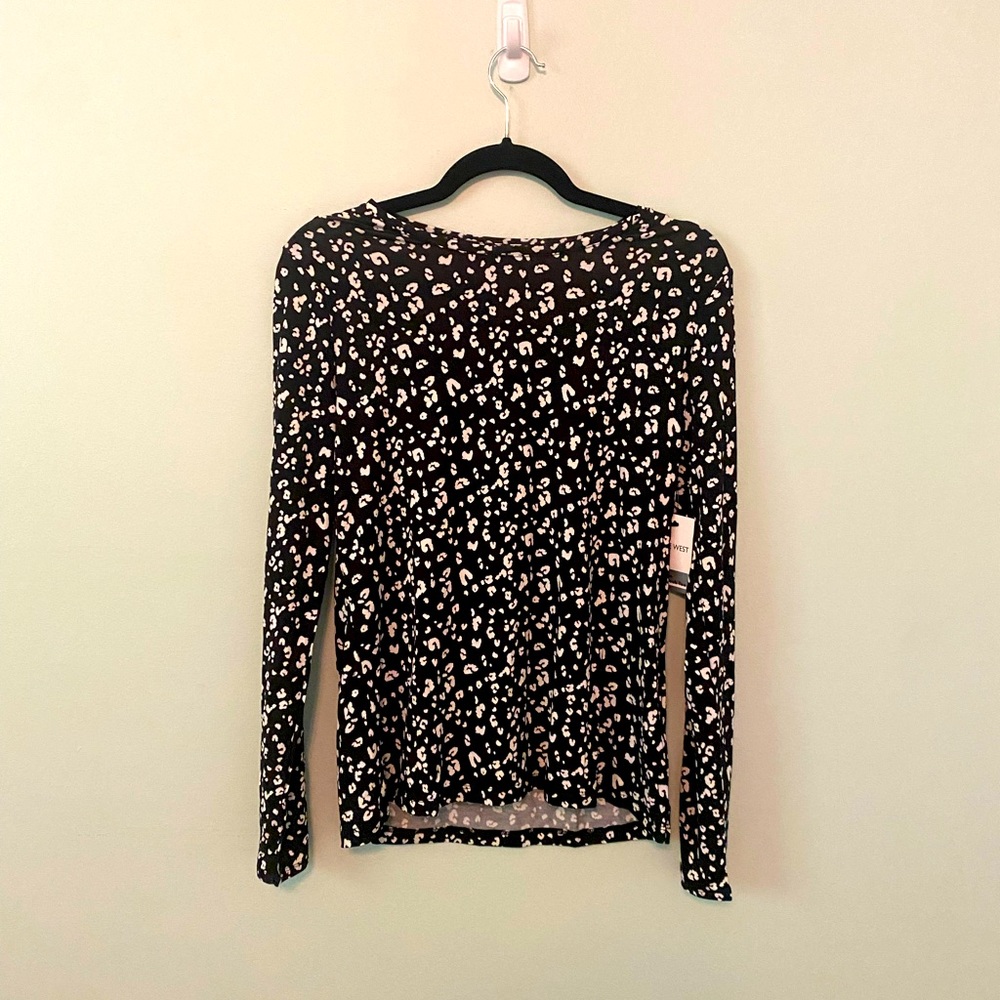 NWT Nine West black leopard print top